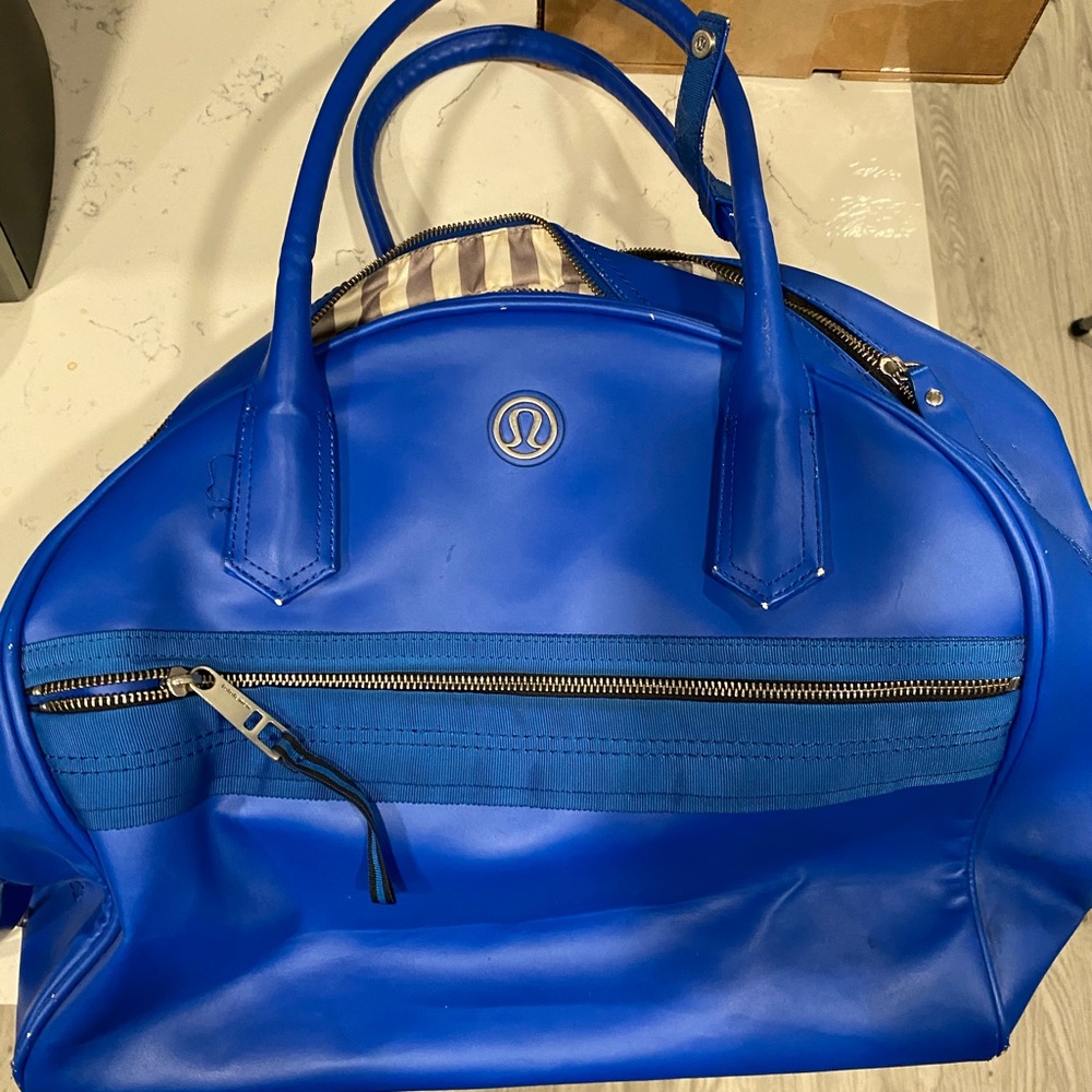 Lululemon gym bag